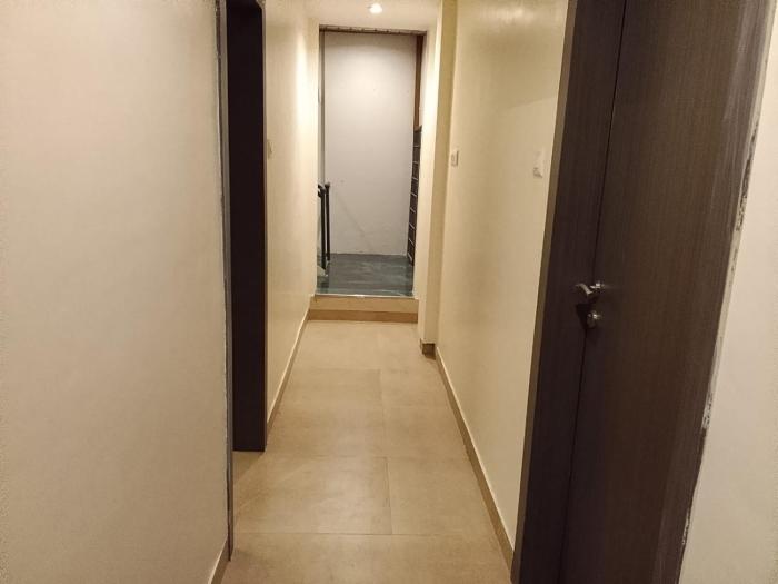 hotel le west near exhibition center