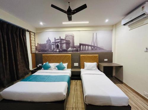 hotel le west near exhibition center