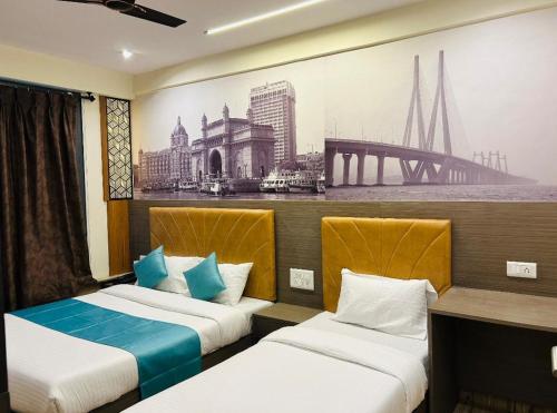 hotel le west near exhibition center