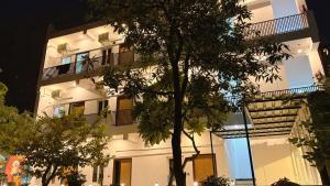 flying dutchman hostel
