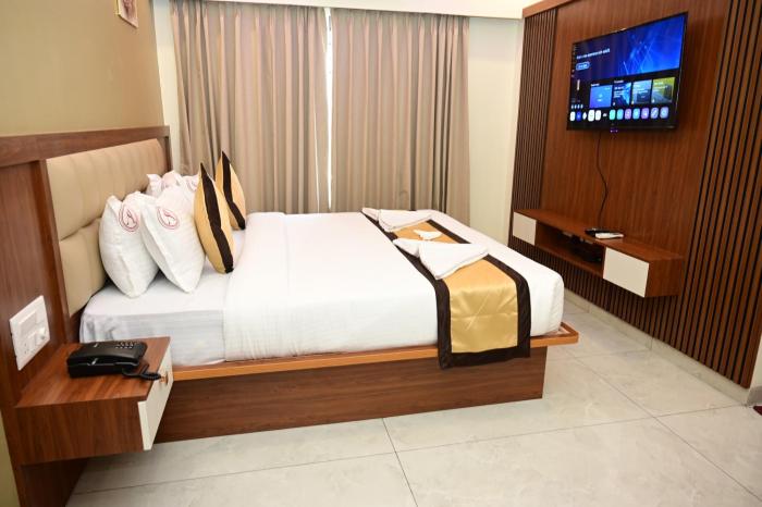 aanvi suites rr nagar