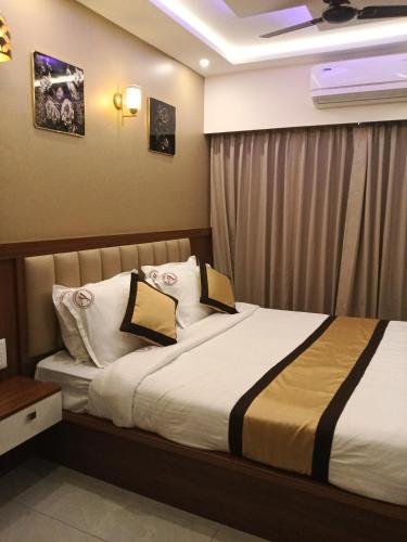 aanvi suites rr nagar
