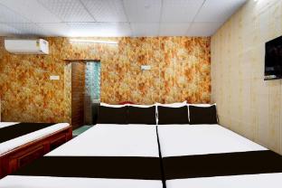 collection o vadapalani murugan temple