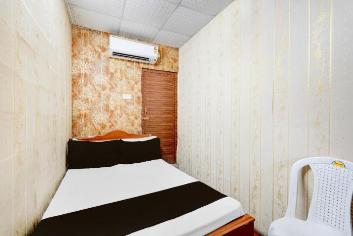 collection o vadapalani murugan temple