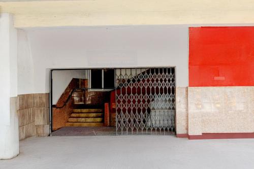 collection o vadapalani murugan temple