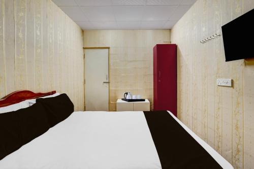 collection o vadapalani murugan temple