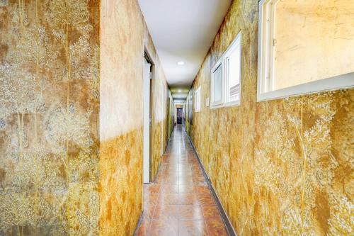 collection o vadapalani murugan temple