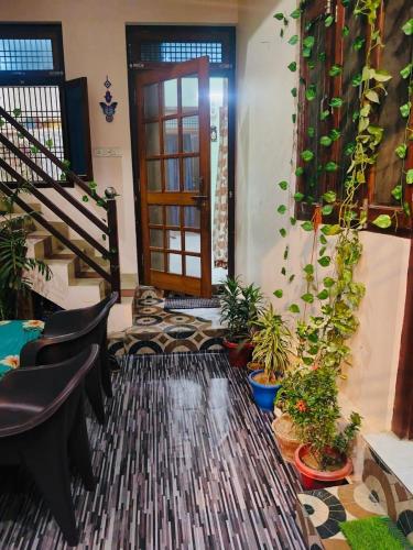 guru kripa home stay near ram mandir ayodhya