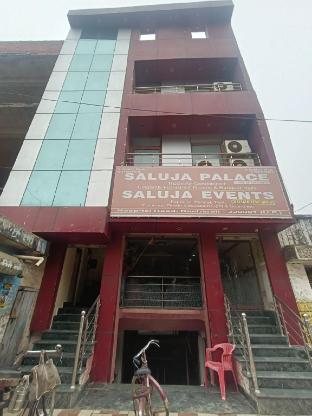 Saluja Palace,,3 star