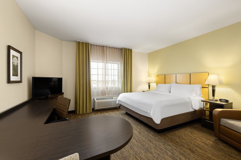 candlewood suites bismarck by ihg