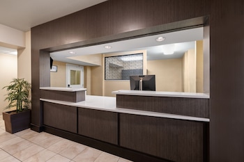 Candlewood Suites Bismarck By Ihg,North Dakota>>Bismarck,3 star