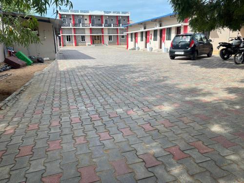 Ajr Hall And A/C Rooms,,5 star