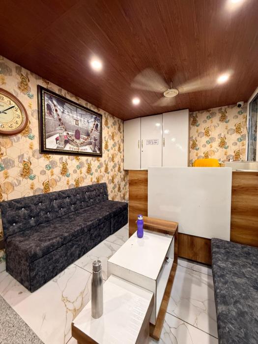 hotel tathaastu palace