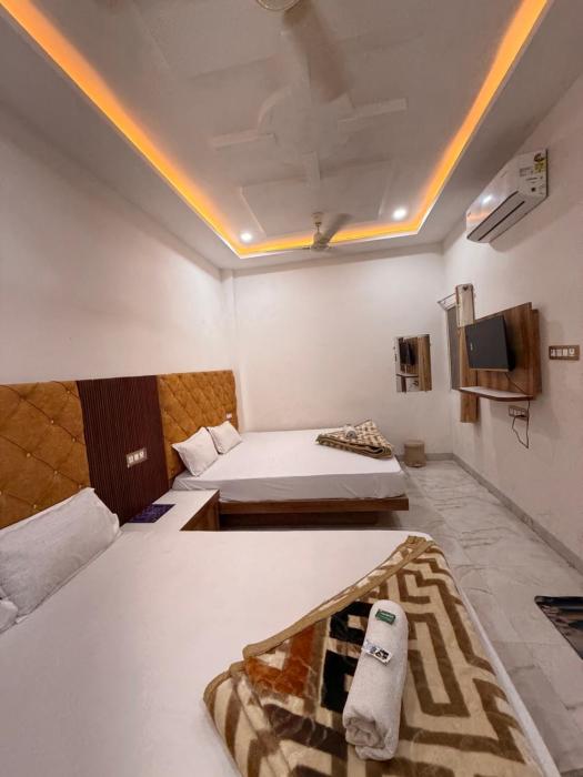 hotel tathaastu palace