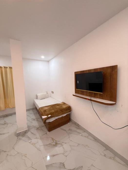 hotel tathaastu palace