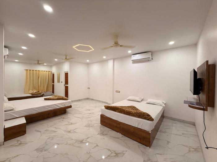 hotel tathaastu palace