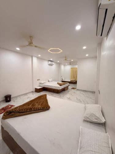 hotel tathaastu palace