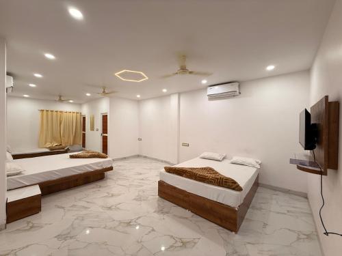 hotel tathaastu palace