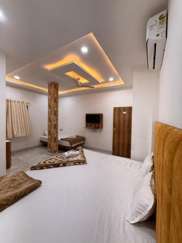 hotel tathaastu palace