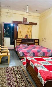 parshwanath home stay