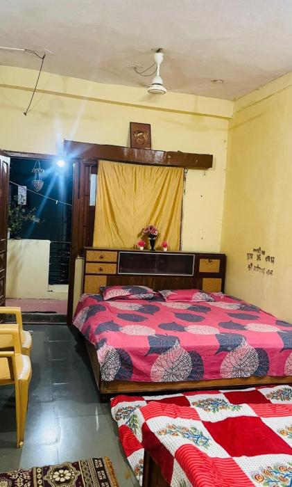 parshwanath home stay