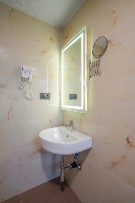 rcc hotels biz stays begumpet