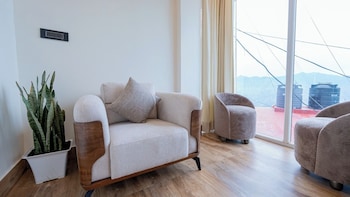 Wisteria Chalet,,3 star