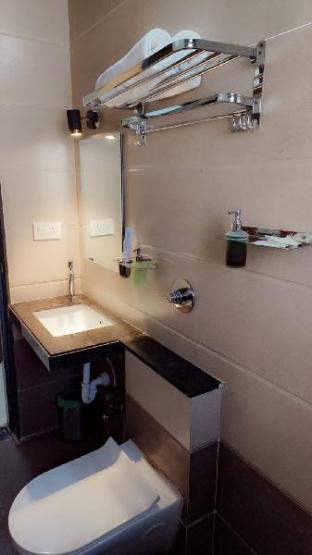 hotel emersion residency