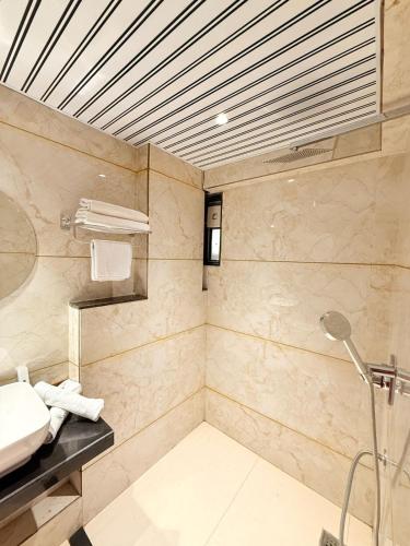 hotel emersion residency