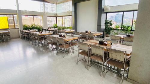 hotel emersion residency