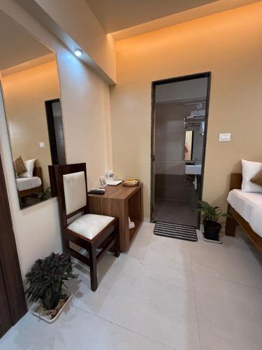 hotel emersion residency