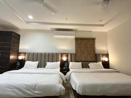 Gaurang Palace,,0 star