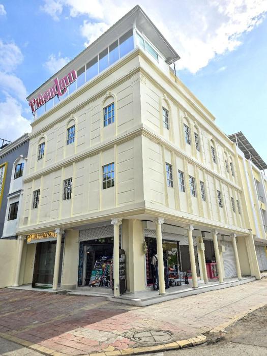 vaikuntha stays hotel