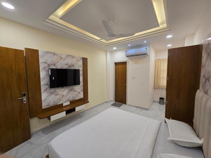 vaikuntha stays hotel