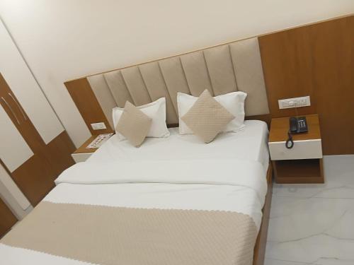 vaikuntha stays hotel