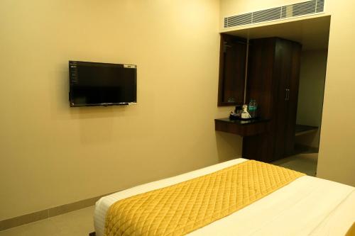 hotel pk square thanjavur