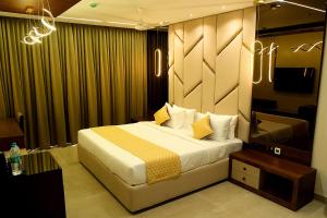 Hotel Pk Square Thanjavur,,2 star