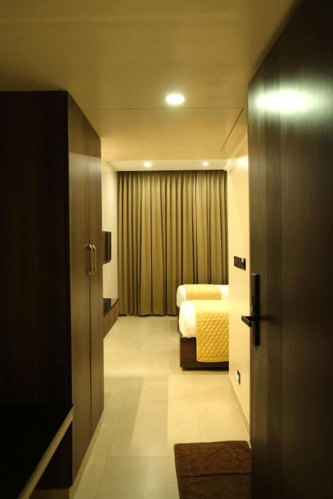 hotel pk square thanjavur