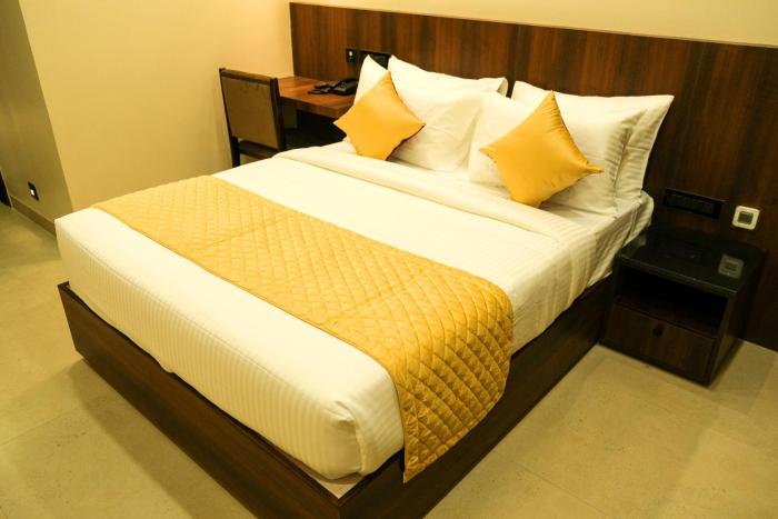 hotel pk square thanjavur