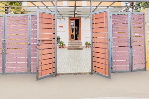 super townhouse auroville beach formerly de heritage