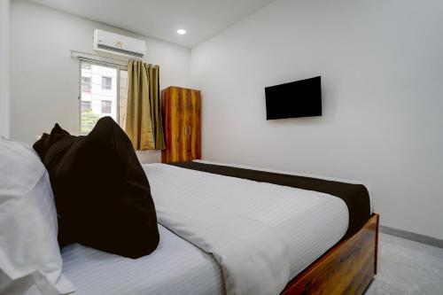 collection o nashik central railway junction formerly dream heritage inn