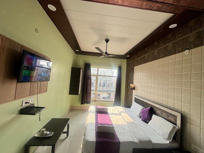 hotel mother land near ganga ghat