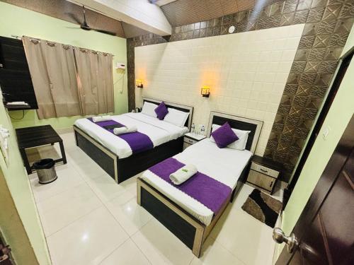 hotel mother land near ganga ghat