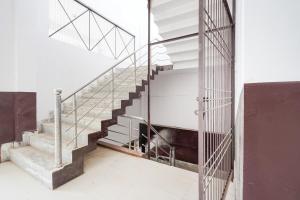 Hotel O Sp Grand Sidhauli,,4 star