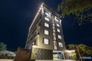 the creek hotel