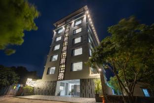 the creek hotel