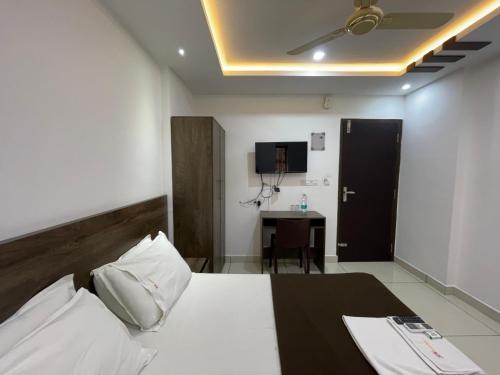 rk residency calicut