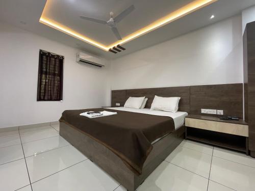 rk residency calicut