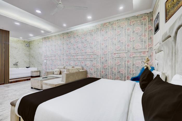 super hotel o rama house near peeragarhi metro station