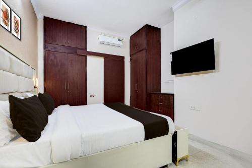 super hotel o rama house near peeragarhi metro station